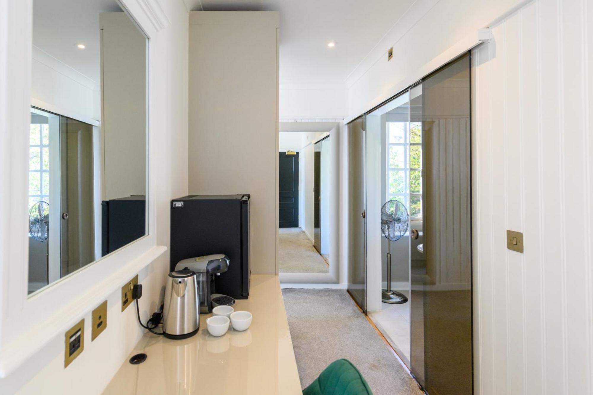 Holm House - Luxury Seaside Retreat Penarth Extérieur photo